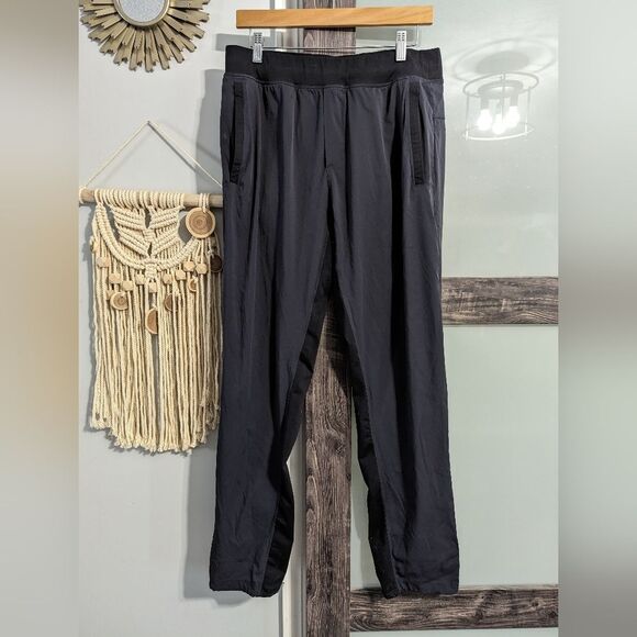 Lululemon Great Wall pants - Picture 4 of 5